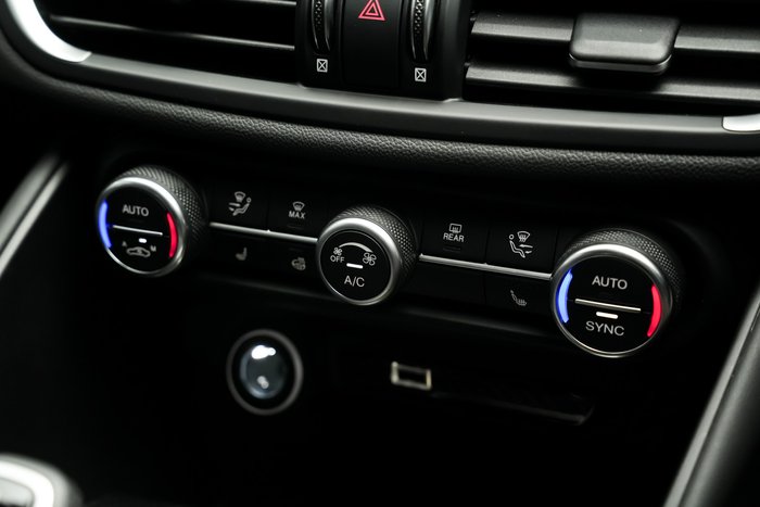 2022 Alfa Romeo Giulia Quadrifoglio