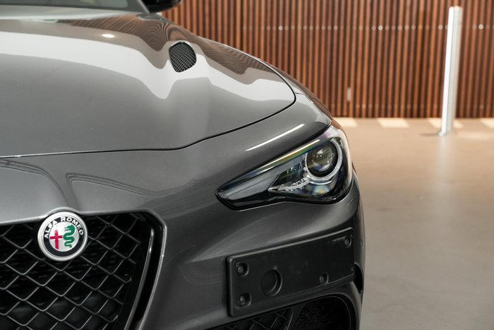 2022 Alfa Romeo Giulia Quadrifoglio