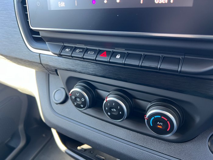 2026 Renault Trafic MY26 SWB Premium