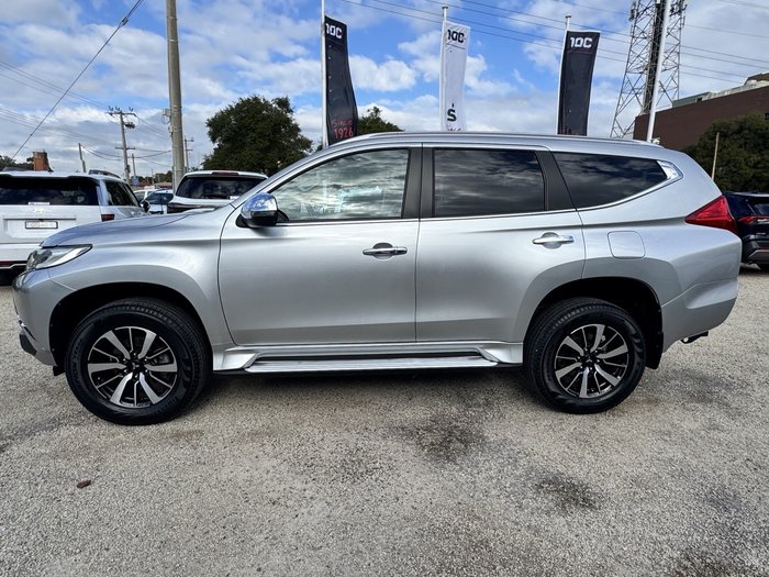 2016 MITSUBISHI Pajero Sport GLS