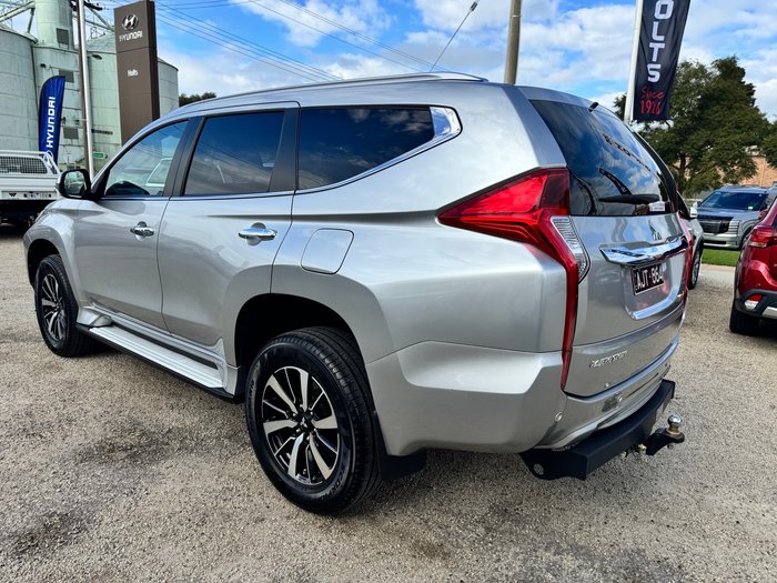 2016 MITSUBISHI Pajero Sport GLS