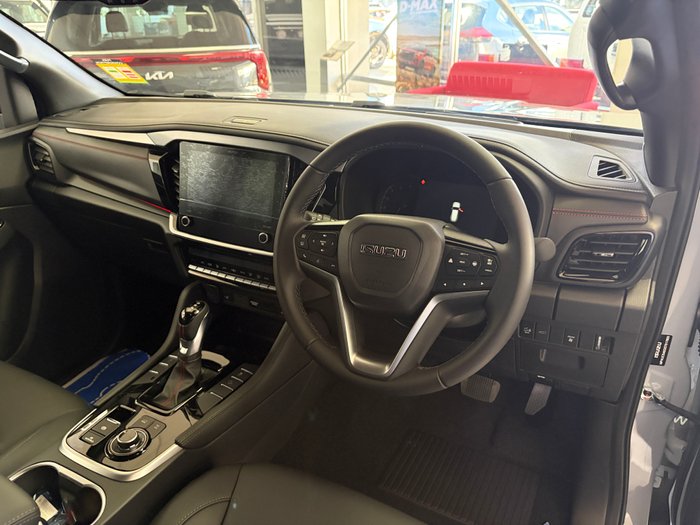 2026 ISUZU MU-X XT