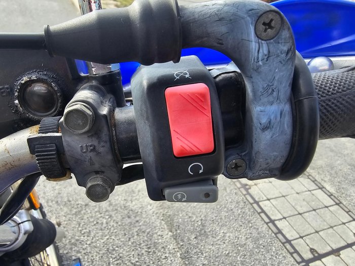 2005 Yamaha XT250V Blue