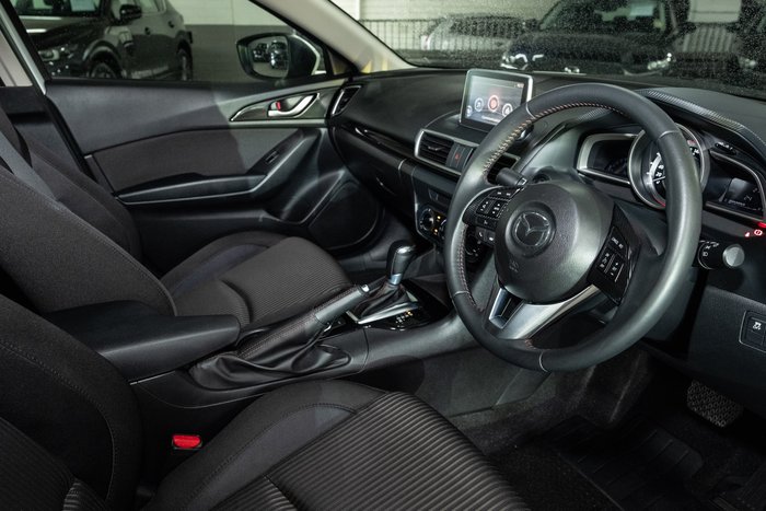 2015 Mazda 3 Maxx