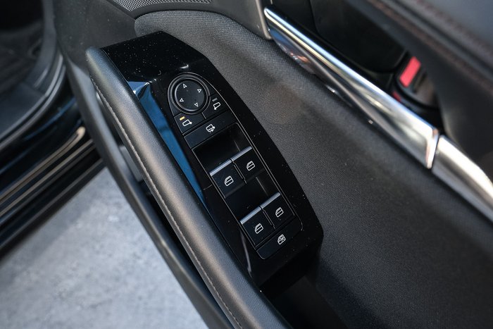 2025 Mazda 3 G20 Evolve