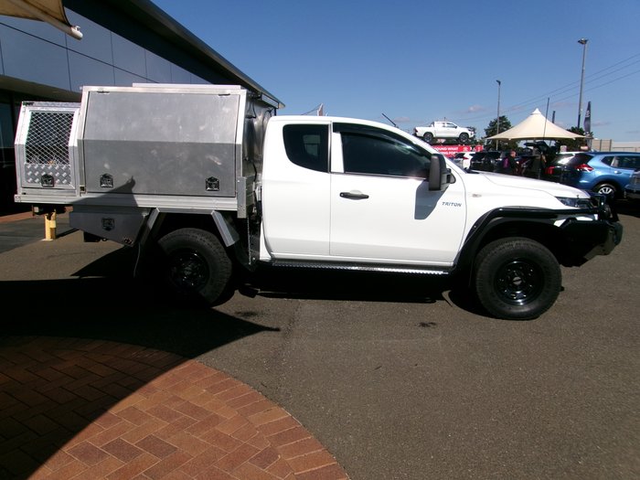 2020 MITSUBISHI TRITON GLX ADAS (4x4)
