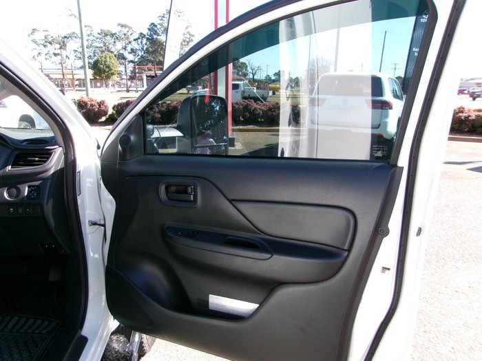 2020 MITSUBISHI TRITON GLX ADAS (4x4)