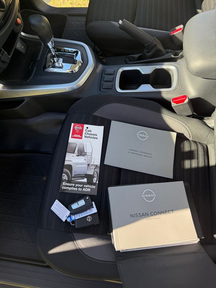 2022 NISSAN NAVARA SL