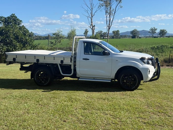2022 NISSAN NAVARA SL