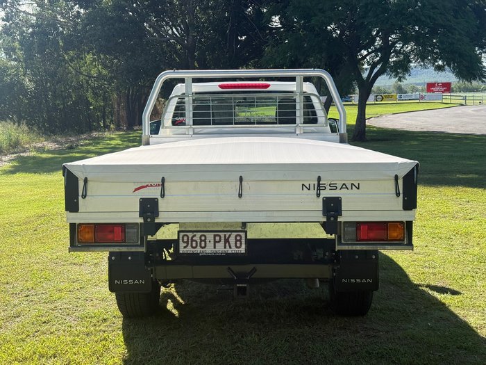 2022 NISSAN NAVARA SL