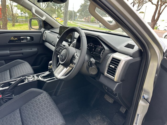 2025 Mitsubishi Triton GLS