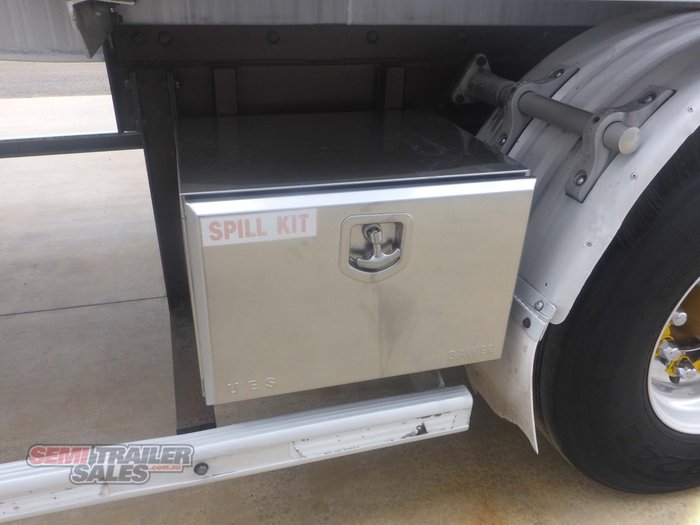 2013 Marshall Lethlean Fuel Tanker B Double Set