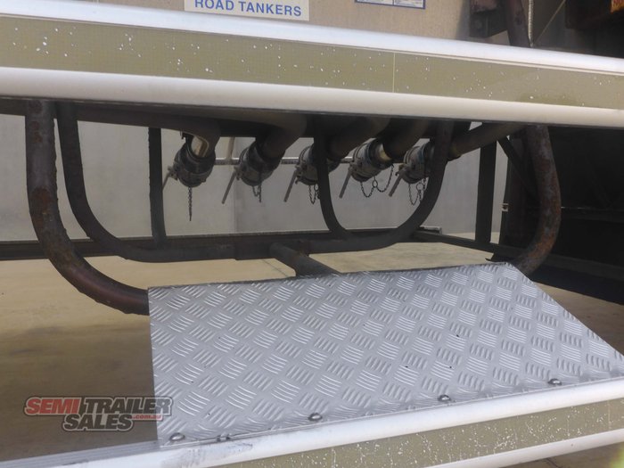 2013 Marshall Lethlean Fuel Tanker B Double Set