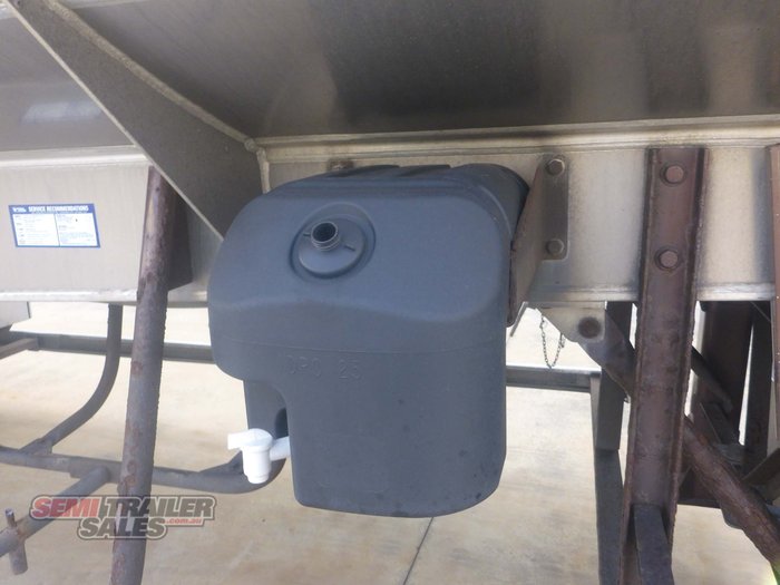 2013 Marshall Lethlean Fuel Tanker B Double Set