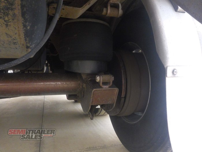 2013 Marshall Lethlean Fuel Tanker B Double Set