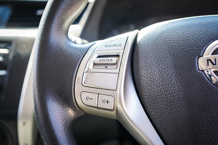 2017 NISSAN NAVARA RX (4x2)