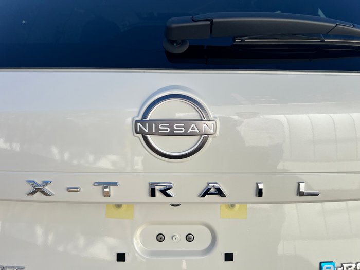 2025 Nissan X-TRAIL Ti-L e-POWER - 20 inch alloys