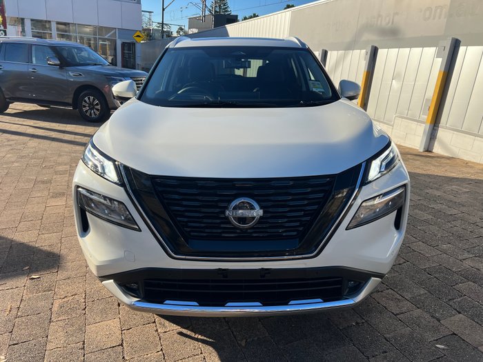 2025 Nissan X-TRAIL Ti-L e-POWER - 20 inch alloys