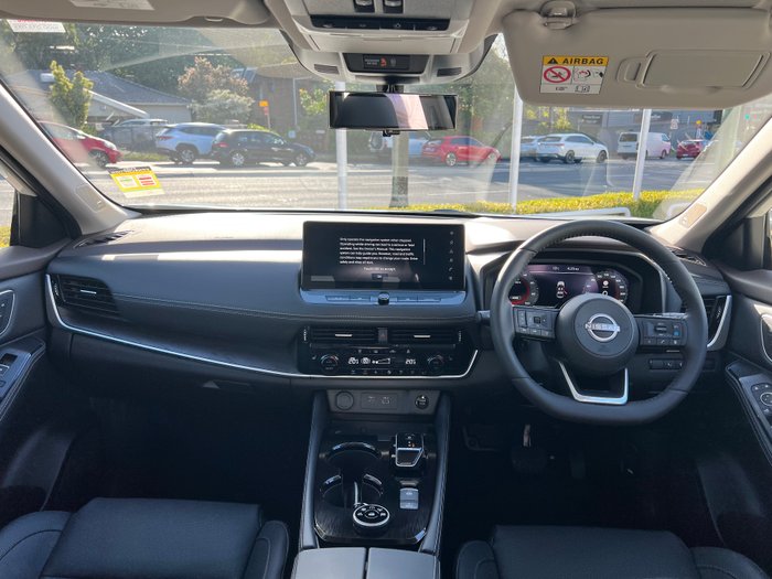 2025 Nissan X-TRAIL Ti-L e-POWER - 20 inch alloys
