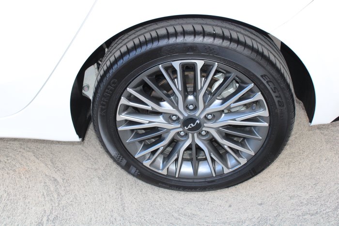2023 Kia Cerato Sport+ BD MY23 Snow White Pearl Premium