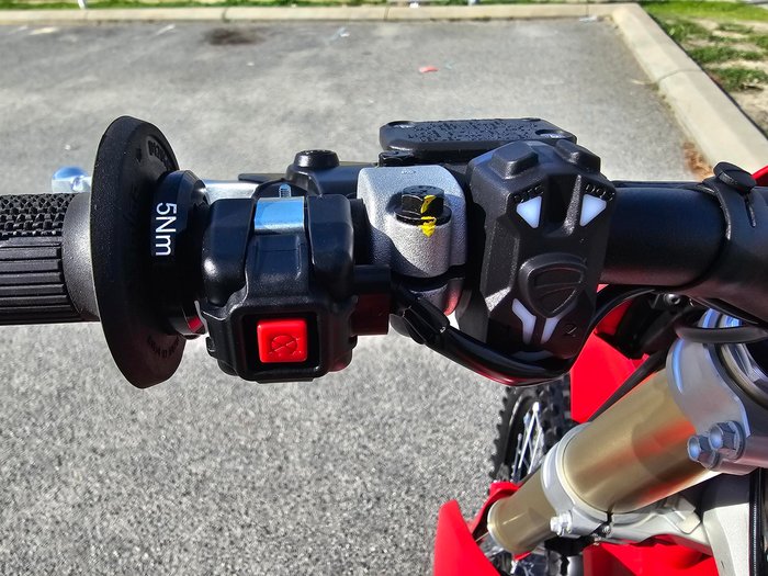 2026 Ducati CR450MX DESMOMX