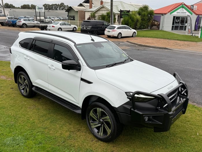 2026 Isuzu MU-X LS-T
