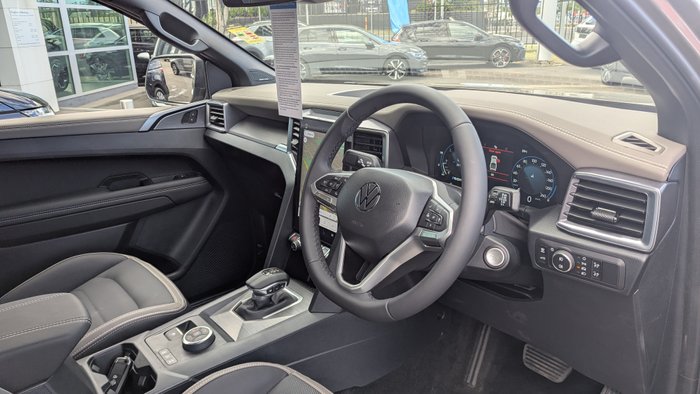 2025 VOLKSWAGEN AMAROK AVENTURA