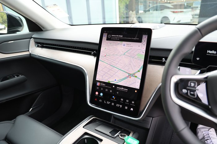 2025 Volvo EX90 Plus Twin Motor