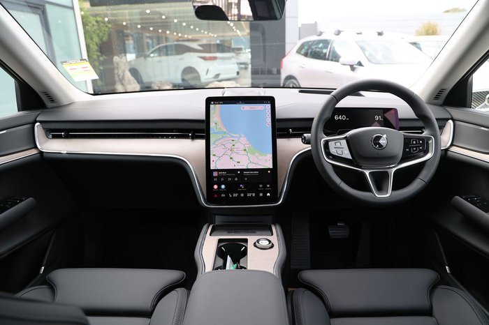 2025 Volvo EX90 Plus Twin Motor