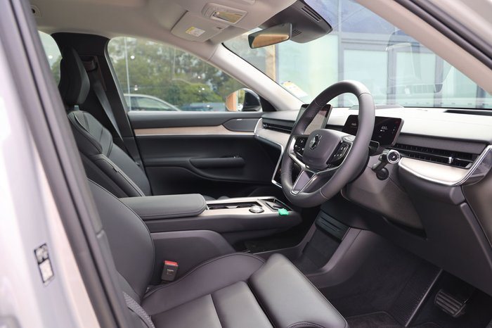 2025 Volvo EX90 Plus Twin Motor