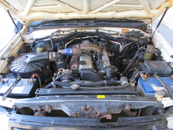 2003 Toyota Landcruiser Standard HZJ105R White