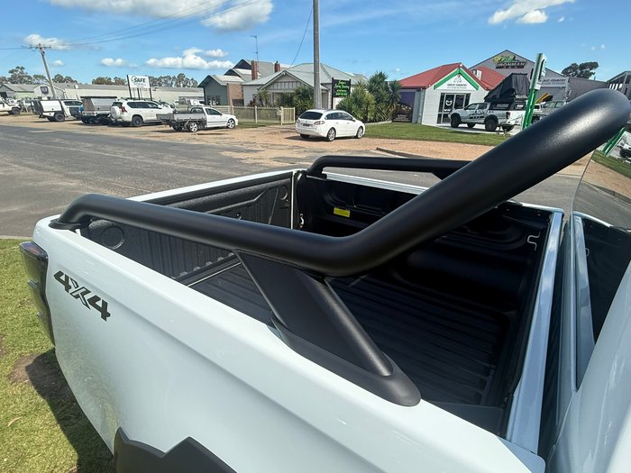 2025 Isuzu D-MAX BLADE