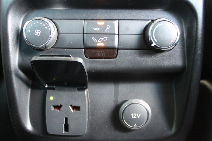 2017 Ford Everest Trend