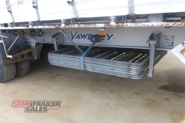2012 Vawdrey 34 Pallet Curtainsider B Double Set