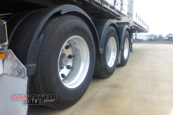 2012 Vawdrey 34 Pallet Curtainsider B Double Set