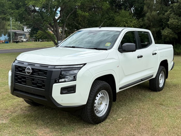2026 NISSAN NAVARA SL