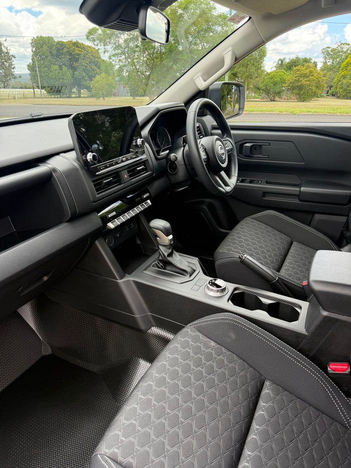 2026 NISSAN NAVARA SL