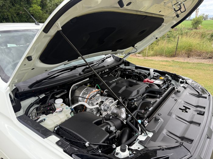 2026 NISSAN NAVARA SL