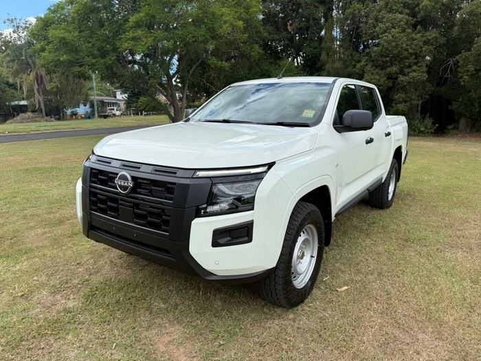 2026 NISSAN NAVARA SL