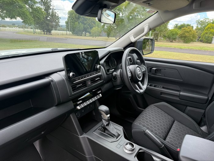 2026 NISSAN NAVARA SL