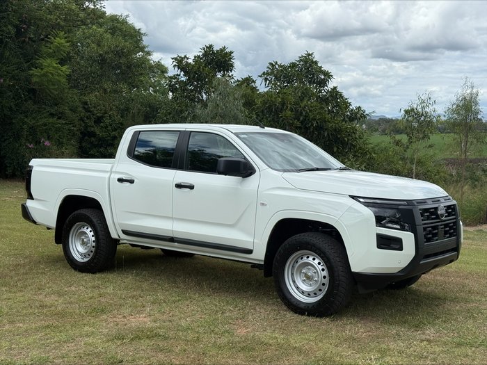2026 NISSAN NAVARA SL