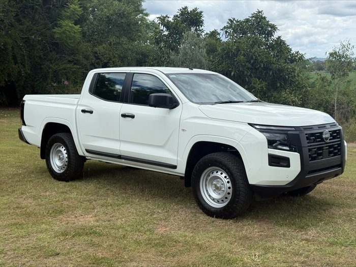 2026 NISSAN NAVARA SL