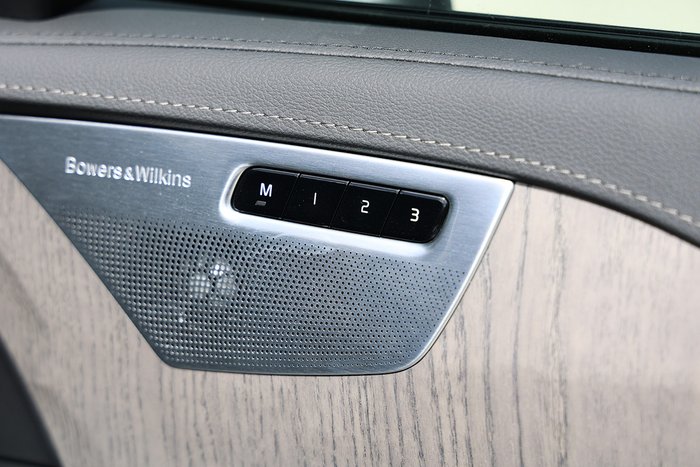 2023 Volvo XC90 Recharge Ultimate T8 Plug-In Hybrid