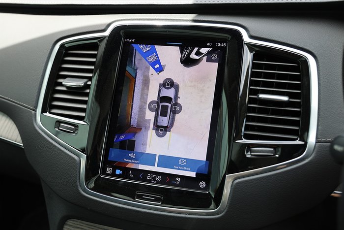 2023 Volvo XC90 Recharge Ultimate T8 Plug-In Hybrid