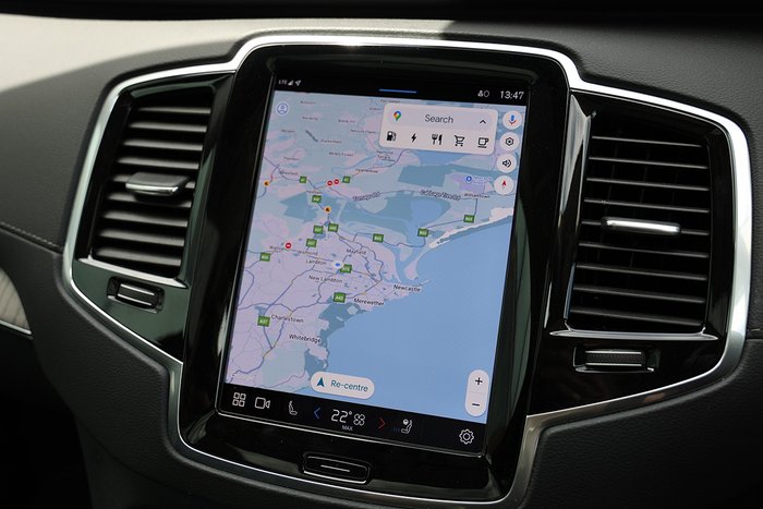 2023 Volvo XC90 Recharge Ultimate T8 Plug-In Hybrid