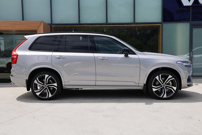 2023 Volvo XC90 Recharge Ultimate T8 Plug-In Hybrid