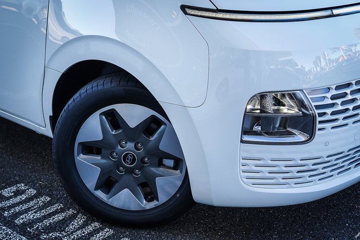 2025 Hyundai STARIA