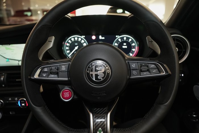 2025 Alfa Romeo Giulia Quadrifoglio Estrema