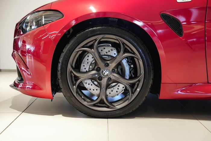 2025 Alfa Romeo Giulia Quadrifoglio Estrema