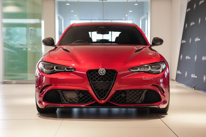 2025 Alfa Romeo Giulia Quadrifoglio Estrema